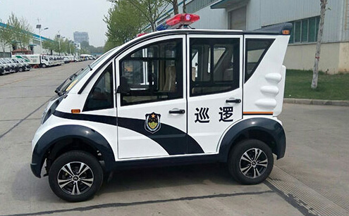 治安巡逻车